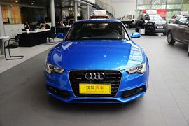 2016款奥迪A5双门45TFSI舒适型
