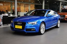 2016款奥迪A5双门45TFSI舒适型