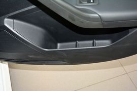 2015款大众朗逸1.6L手动舒适型