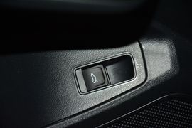2015款大众朗逸1.6L手动舒适型
