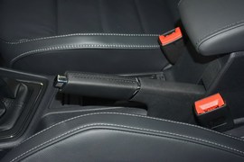 2015款大众朗逸1.6L手动舒适型
