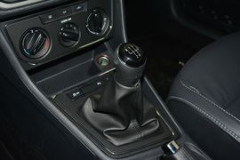 2015款大众朗逸1.6L手动舒适型