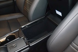 2016款雷克萨斯NX200