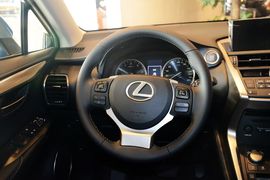 2016款雷克萨斯NX200