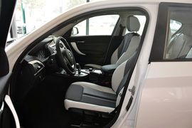 2015款宝马118i都市设计套装