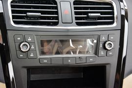 2015款五菱征程1.8L