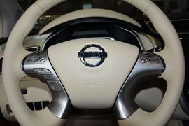 2015款日产楼兰2.5