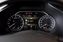 2015款日产楼兰2.5