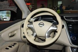 2015款日产楼兰2.5