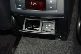 2015款奔驰E320L豪华型
