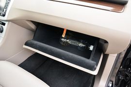 2015款大众迈腾2.0TSI尊贵型