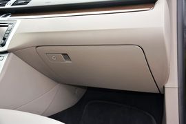 2015款大众迈腾2.0TSI尊贵型