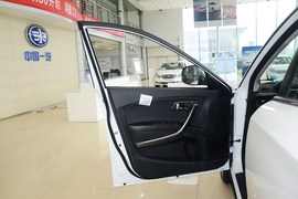 2016款奔腾X80