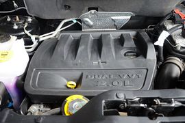 2015款Jeep自由客2.0L运动版