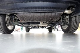 2015款Jeep自由客2.0L运动版