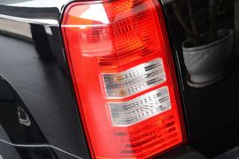 2015款Jeep自由客2.0L运动版