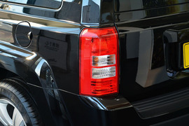 2015款Jeep自由客2.0L运动版
