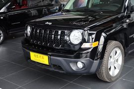 2015款Jeep自由客2.0L运动版