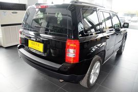 2015款Jeep自由客2.0L运动版