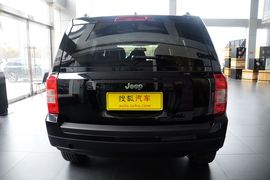 2015款Jeep自由客2.0L运动版