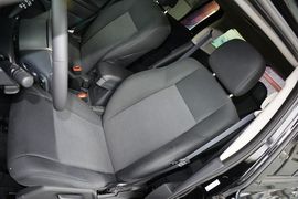 2015款Jeep自由客2.0L运动版