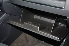 2015款Jeep自由客2.0L运动版