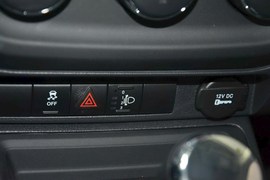 2015款Jeep自由客2.0L运动版