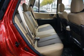 2015款华泰经典圣达菲2.0L汽油手动两驱标准型