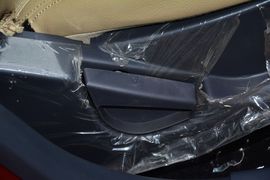 2015款华泰经典圣达菲2.0L汽油手动两驱标准型