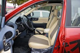 2015款华泰经典圣达菲2.0L汽油手动两驱标准型