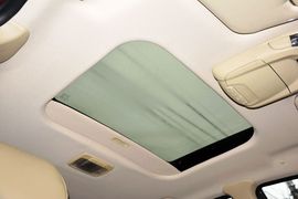 2015款华泰经典圣达菲2.0L汽油手动两驱标准型