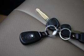 2015款华泰经典圣达菲2.0L汽油手动两驱标准型