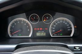 2015款华泰经典圣达菲2.0L汽油手动两驱标准型