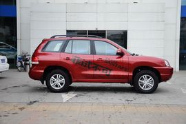 2015款华泰经典圣达菲2.0L汽油手动两驱标准型