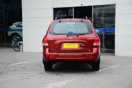 2015款华泰经典圣达菲2.0L汽油手动两驱标准型