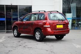 2015款华泰经典圣达菲2.0L汽油手动两驱标准型