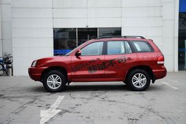 2015款华泰经典圣达菲2.0L汽油手动两驱标准型