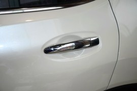 2015款日产奇骏2.5L