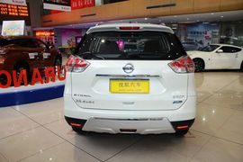 2015款日产奇骏2.5L