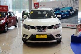 2015款日产奇骏2.5L
