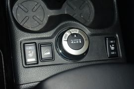2015款日产奇骏2.5L