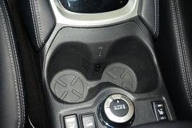 2015款日产奇骏2.5L
