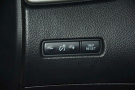 2015款日产奇骏2.5L