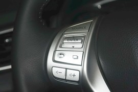 2015款日产奇骏2.5L