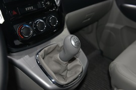 东风风行菱智M5