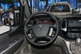 东风风行菱智M5