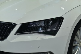 全新斯柯达速派