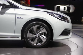 现代索纳塔混动