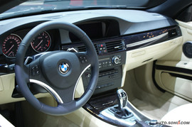 宝马335i敞篷版日内瓦车展实拍