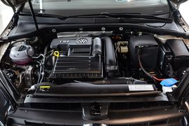 2016款大众高尔夫1.4TSI自动舒适型